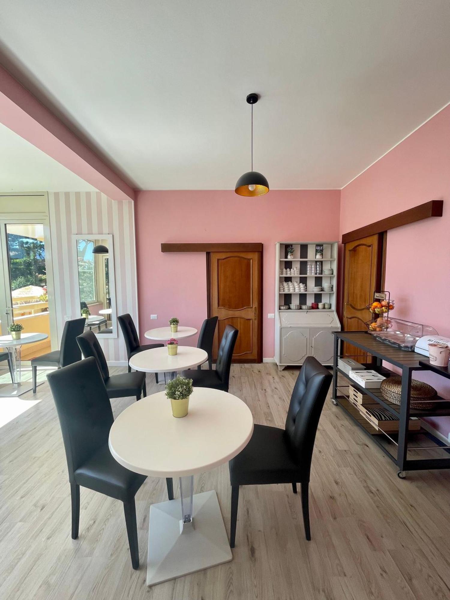 Resort La Magnolia Anzio Eksteriør bilde