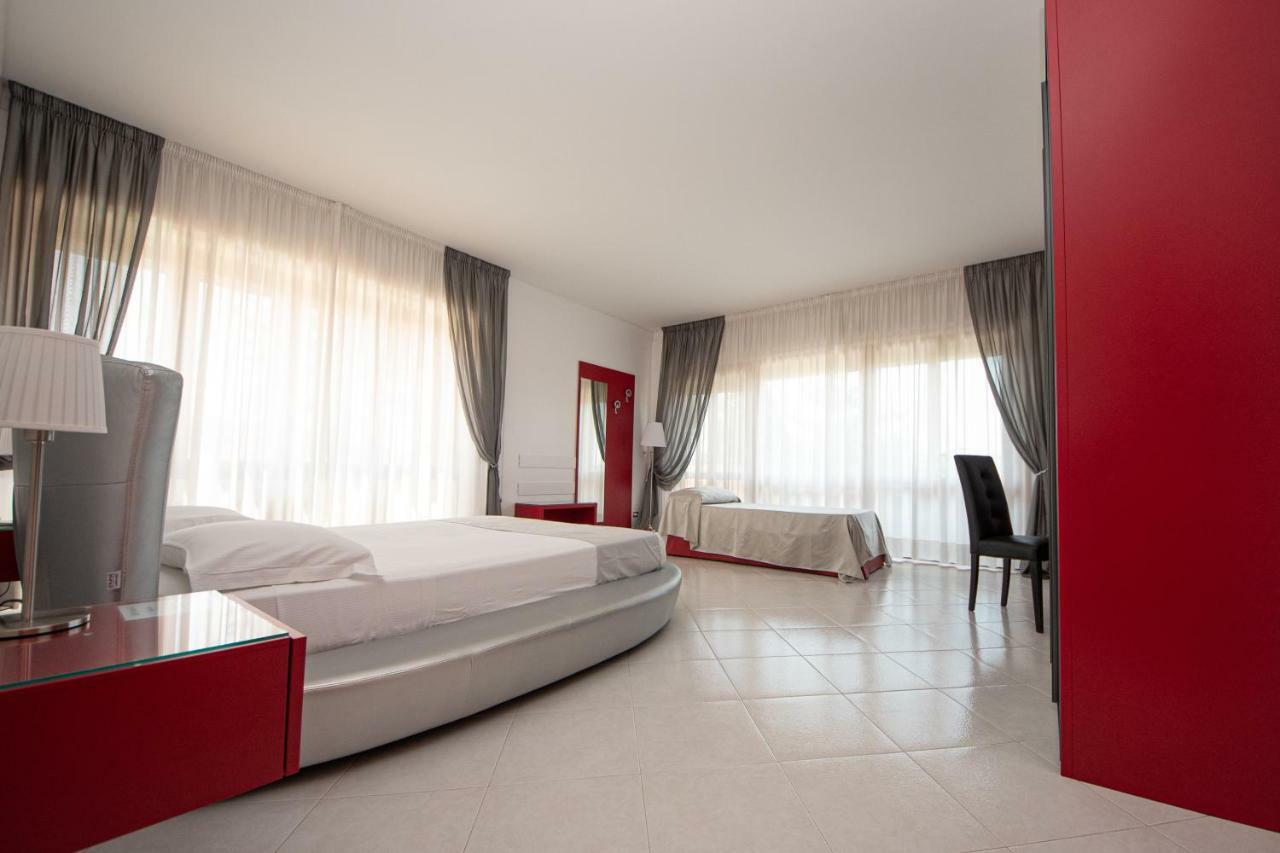 Resort La Magnolia Anzio Eksteriør bilde